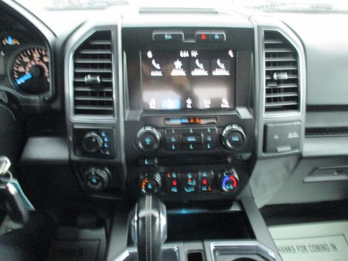 Used 2017 Ford F150 4x4 SuperCrew image 5