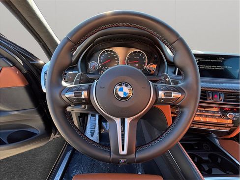 Used 2016 BMW X5 M image 25