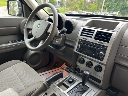 Used 2007 Dodge Nitro 4WD SXT image 13