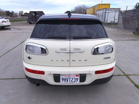 Used 2017 MINI Cooper Clubman image 6