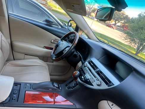 Used 2010 Lexus RX 450h image 25