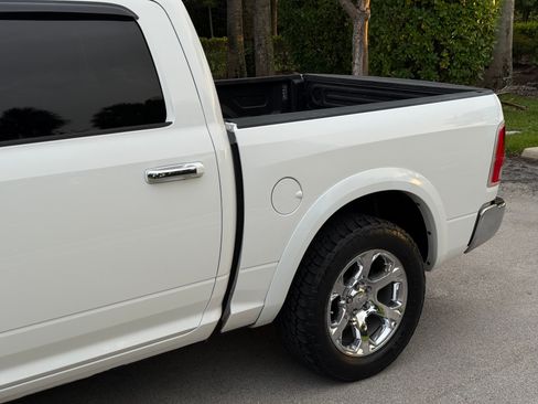 Used 2018 RAM 1500 2WD Crew Cab Laramie image 31