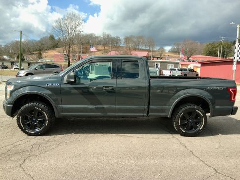 Used 2016 Ford F150 Sport image 9
