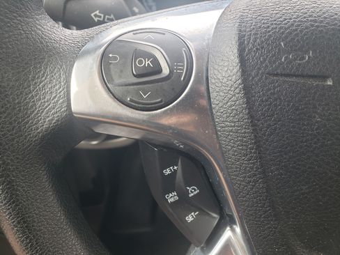 Used 2022 Ford Transit Connect XL image 17