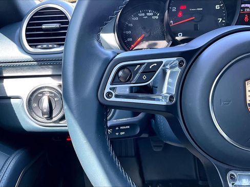 Used 2025 Porsche 718 Cayman RWD image 20