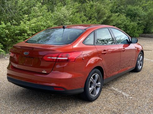 Used 2018 Ford Focus SE image 6