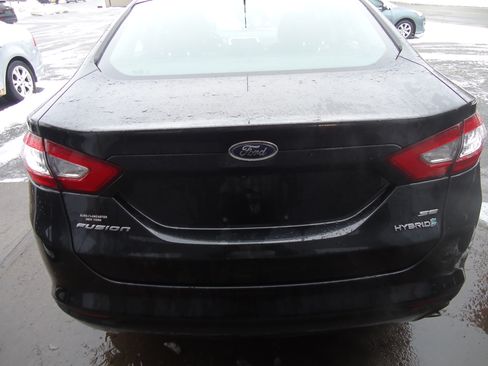 Used 2014 Ford Fusion SE image 5