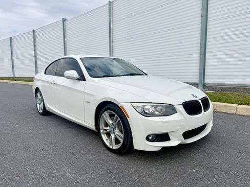 Used 2012 BMW 328i xDrive image 4