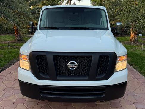 Used 2019 Nissan NV 1500 RWD image 2