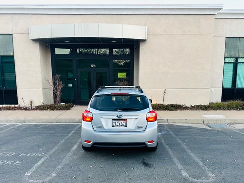 Used 2013 Subaru Impreza 2.0i Sport Premium image 6