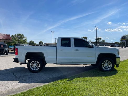 Used 2018 GMC Sierra 1500 SLE image 5