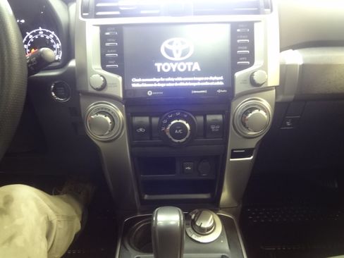 Used 2020 Toyota 4Runner SR5 Premium image 21