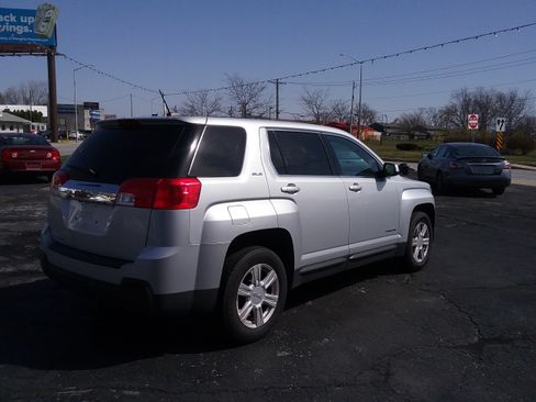Used 2015 GMC Terrain SLE image 9