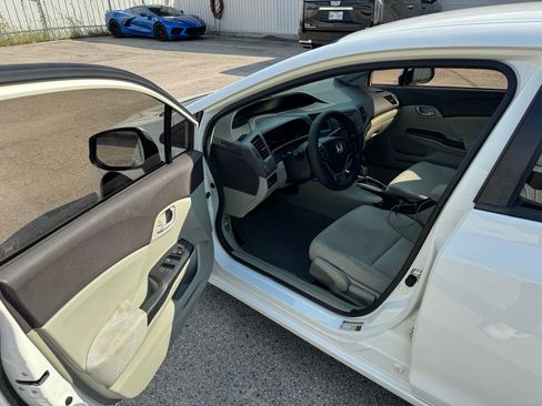Used 2012 Honda Civic LX image 16