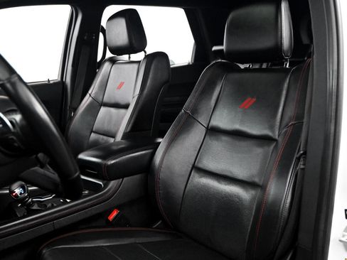 Used 2023 Dodge Durango GT image 37