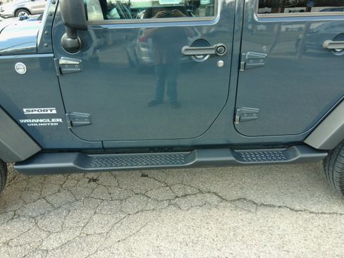 Used 2017 Jeep Wrangler Unlimited Sport S image 15