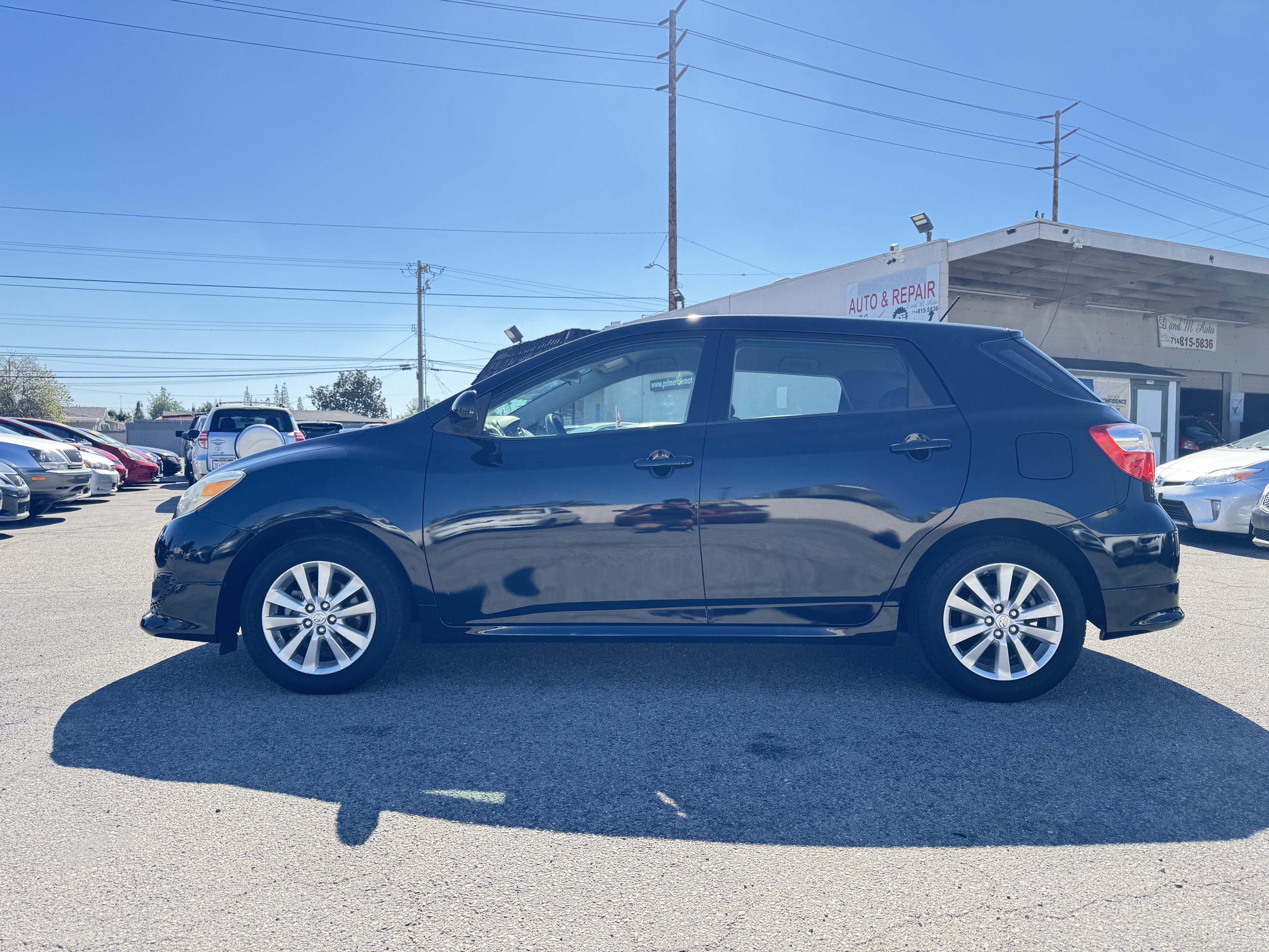 Used 2010 Toyota Matrix Sport Wagon 4D FWD image 4