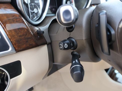 Used 2013 Mercedes-Benz GL 450 image 37