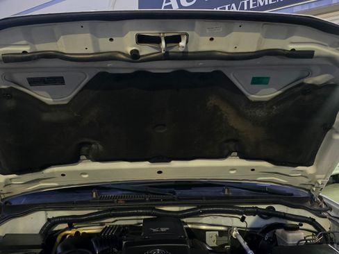 Used 2016 Nissan Frontier SV image 32