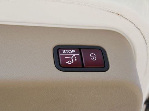 Used 2015 Mercedes-Benz ML 350 image 26