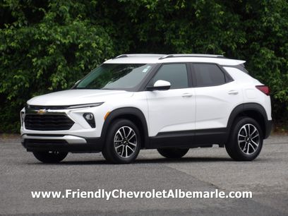 Used 2025 Chevrolet TrailBlazer FWD LT