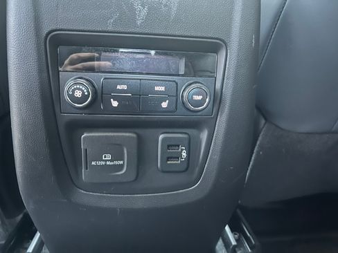 Used 2018 Buick Enclave FWD Premium image 19