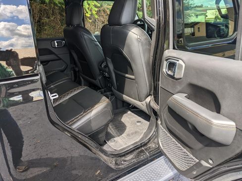 Used 2023 Jeep Gladiator High Altitude image 7