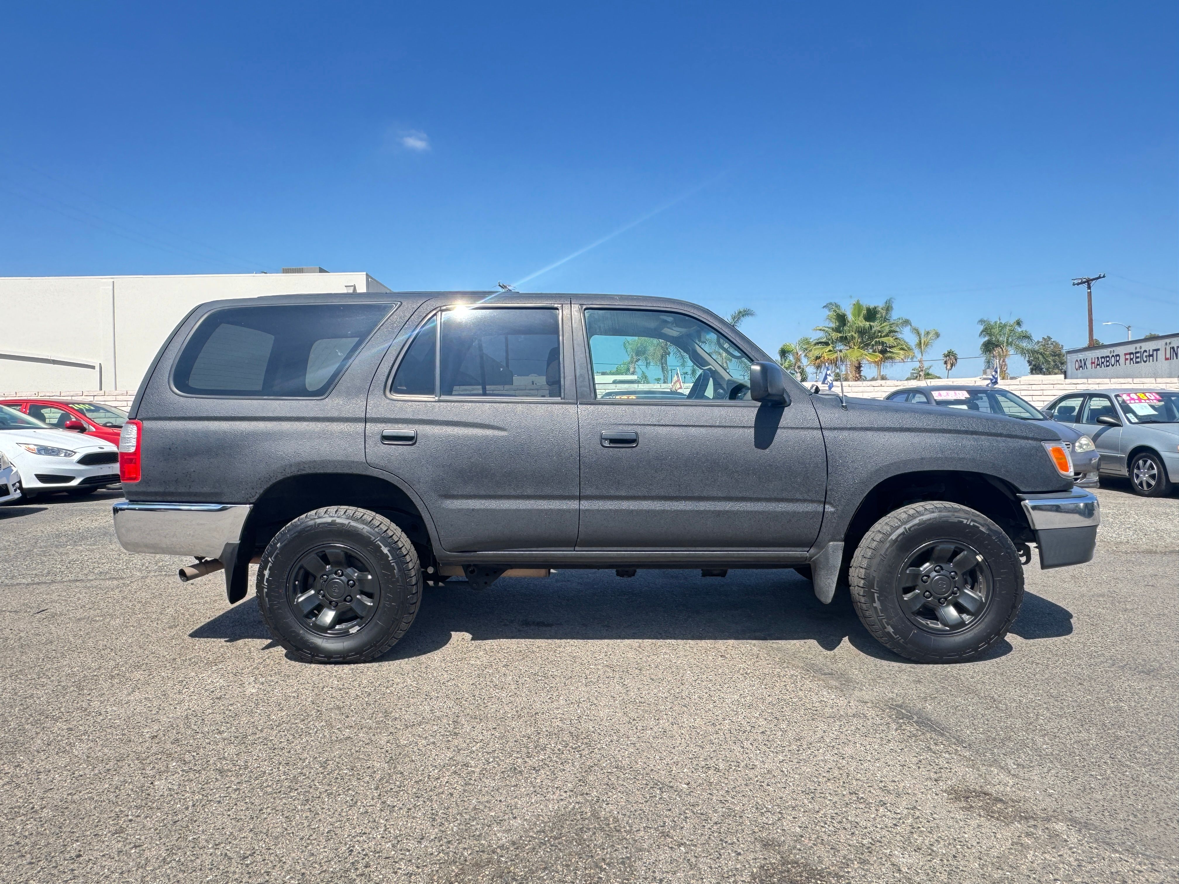 Used 1999 Toyota 4Runner 2WD SR5 image 10