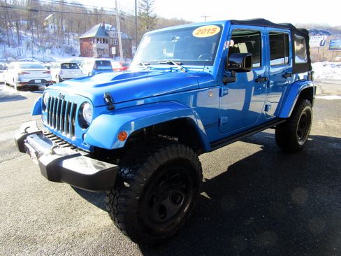 Used 2015 Jeep Wrangler Altitude image 4