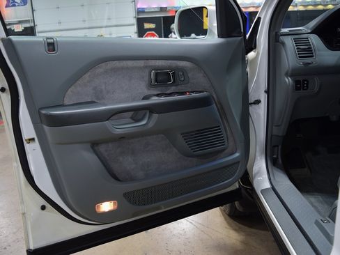 Used 2005 Honda Pilot EX image 28