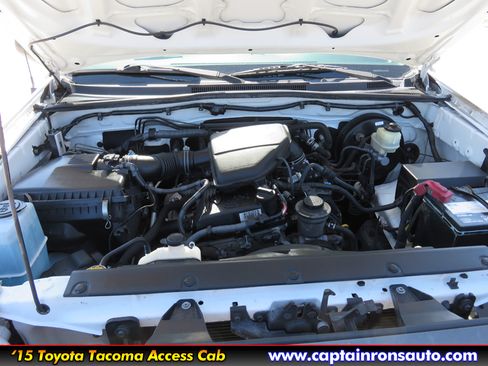 Used 2015 Toyota Tacoma image 13