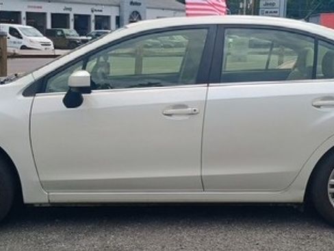 Used 2015 Subaru Impreza 2.0i Premium Sedan AWD/4WD image 5