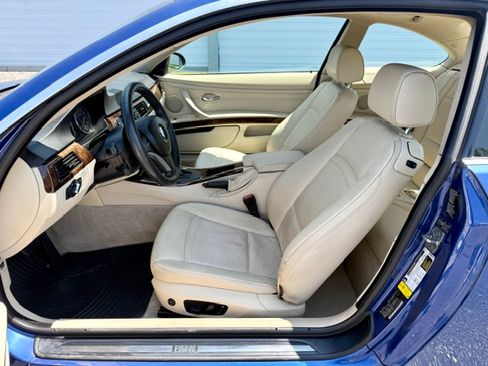 Used 2009 BMW 328i xDrive Coupe AWD/4WD image 12