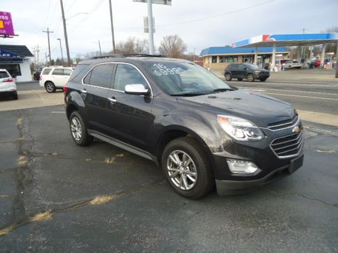 Used 2016 Chevrolet Equinox LT image 1
