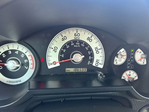 Used 2007 Toyota FJ Cruiser image 9