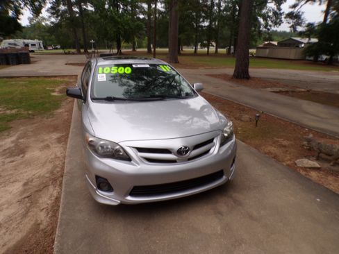 Used 2011 Toyota Corolla S Special Edition FWD image 1
