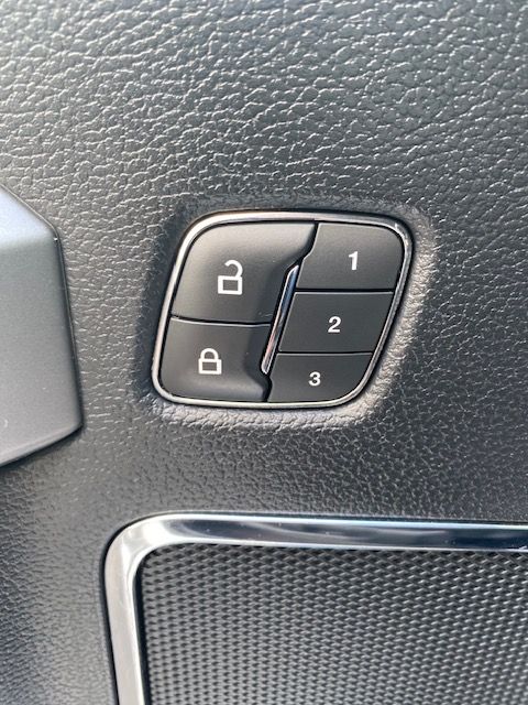 Used 2020 Ford F150 4x4 SuperCrew image 16