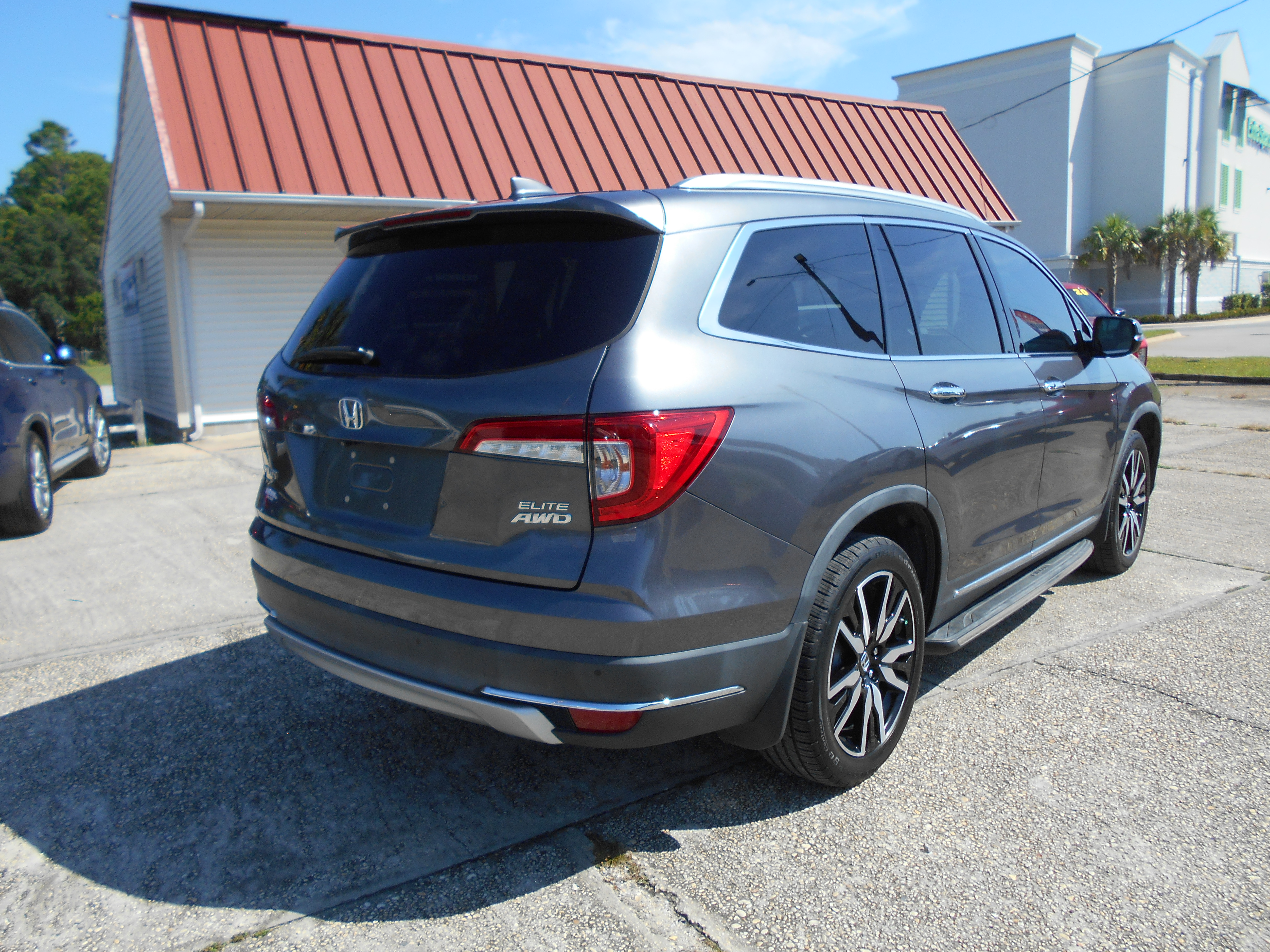 Used 2019 Honda Pilot AWD Elite image 5