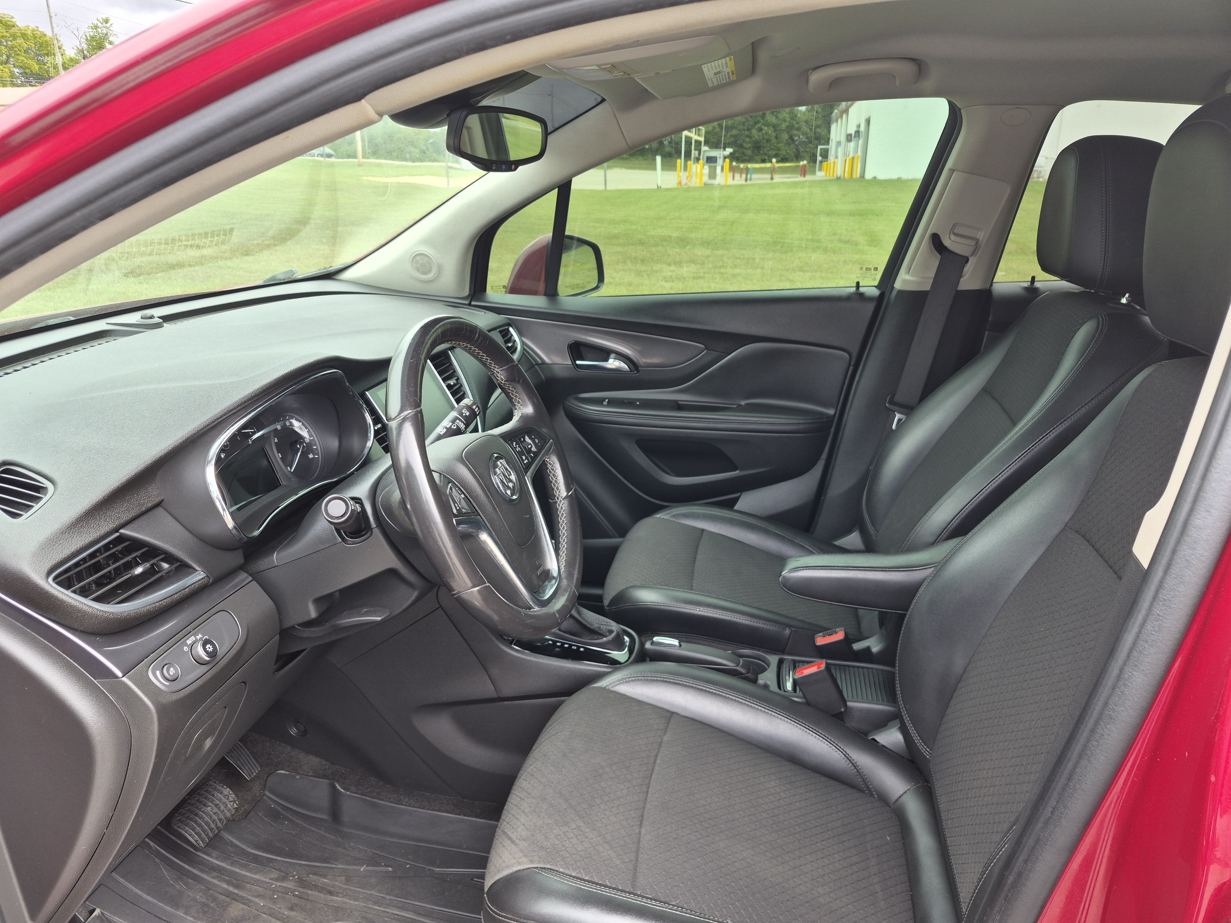 Used 2019 Buick Encore FWD Preferred image 7