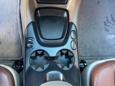 Used 2005 Toyota Sequoia SR5 image 35