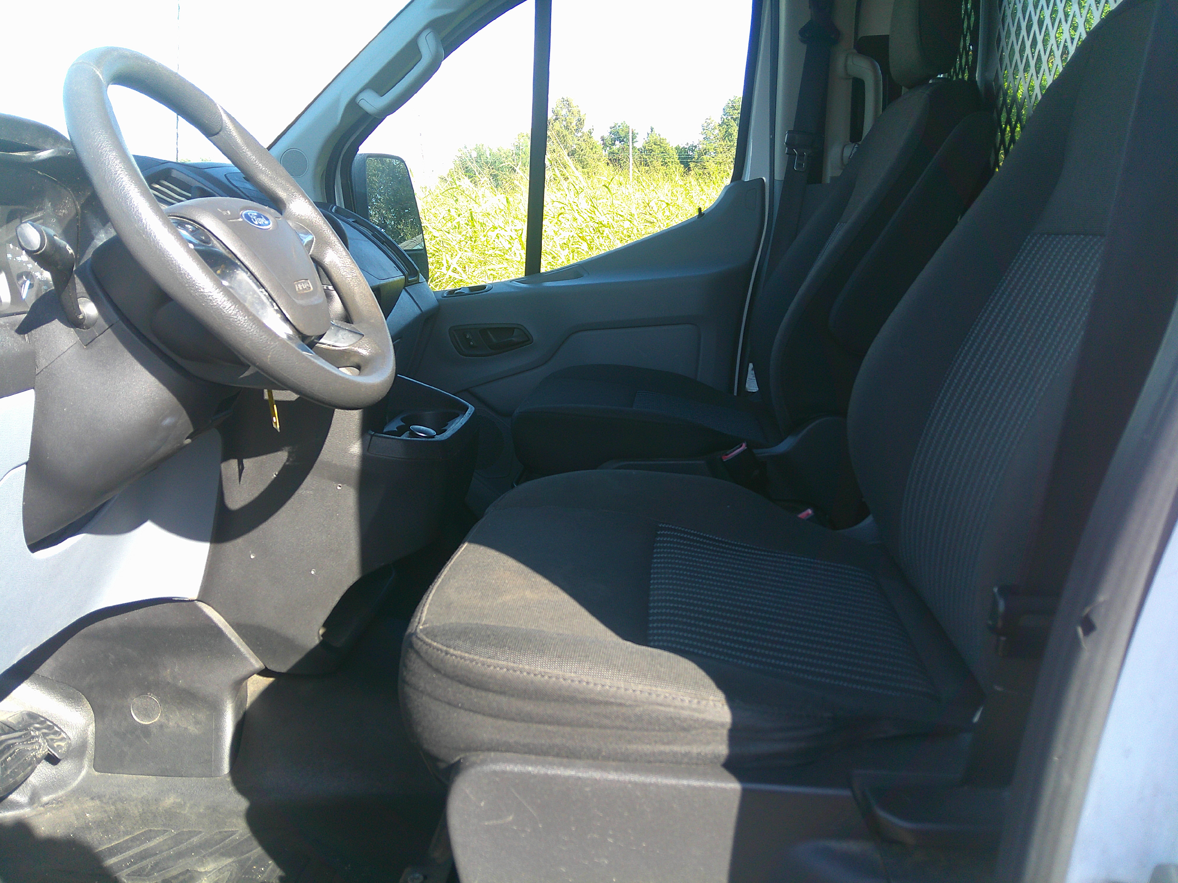Used 2019 Ford Transit 250 XL RWD image 11