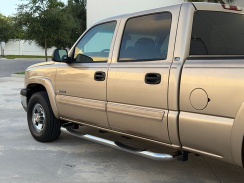 Used 2004 Chevrolet Silverado 2500 LS RWD image 34