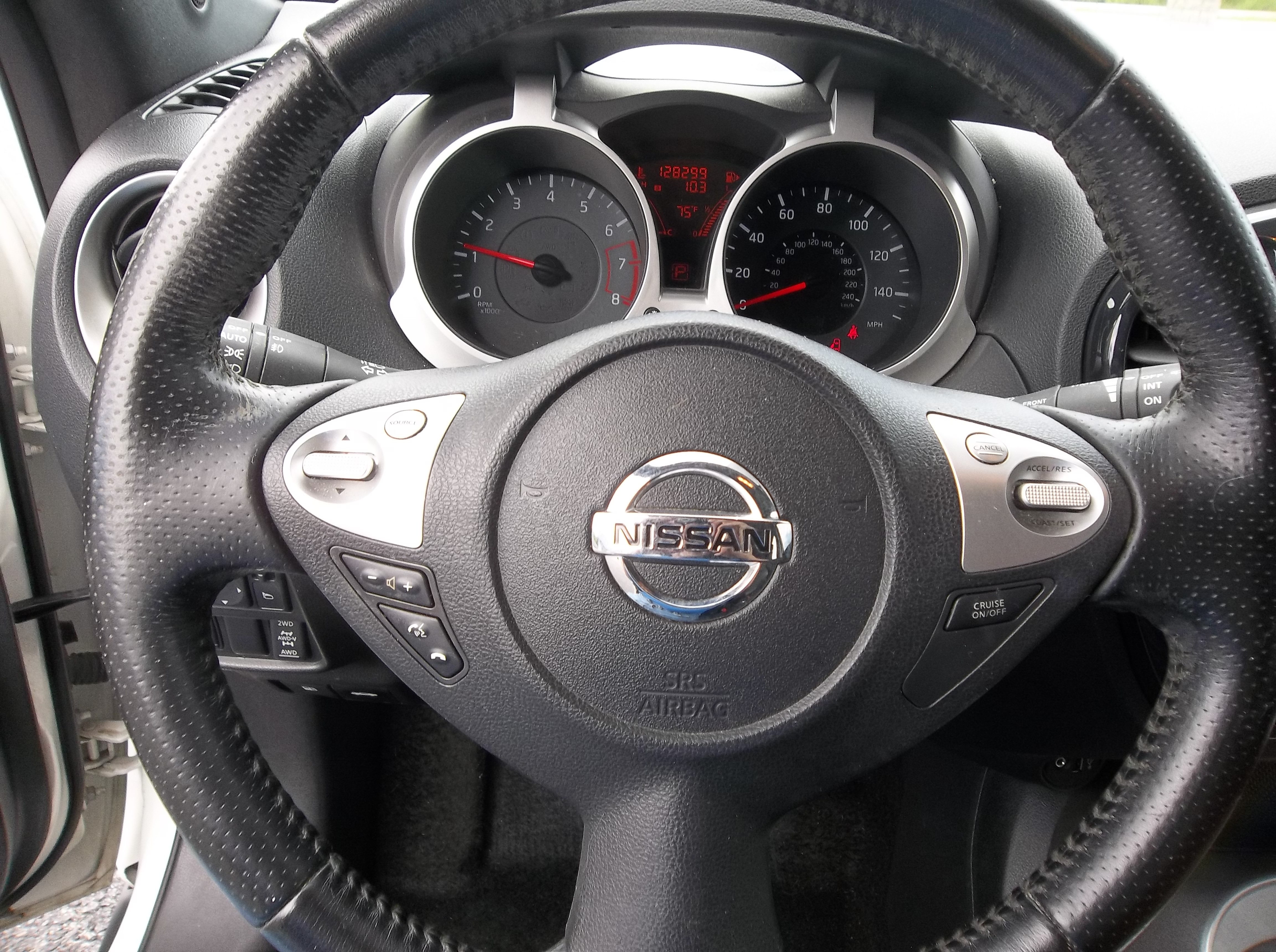 Used 2013 Nissan Juke AWD image 11