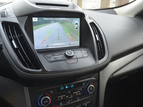 Used 2018 Ford Escape 4WD SEL image 17