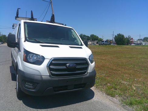 Used 2020 Ford Transit 250 XL Low Roof RWD image 4