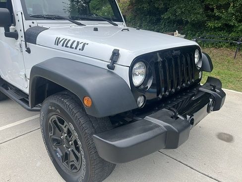 Used 2016 Jeep Wrangler 4WD Sport image 8