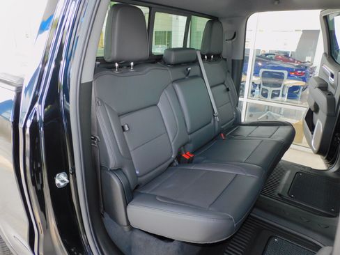 Used 2025 GMC Sierra 1500 4x4 Crew Cab Denali image 28