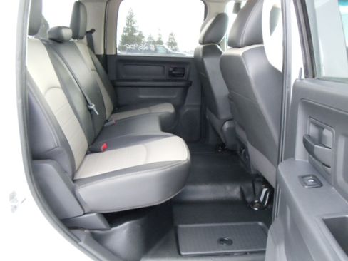 Used 2011 RAM 2500 Tradesman image 15