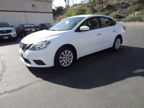 Used 2019 Nissan Sentra S w/ Electronics Package FWD image 1