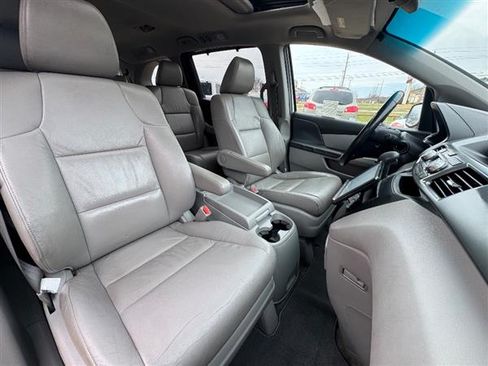 Used 2011 Honda Odyssey EX-L image 16